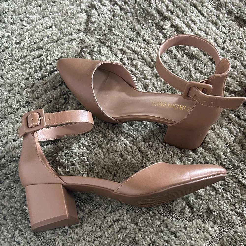 Dream Pairs Women's Brown Ankle Strap Heels - Picture 2 of 5